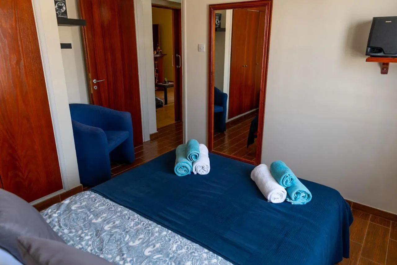 Stay Gold Feathers Apartment Айя-Напа