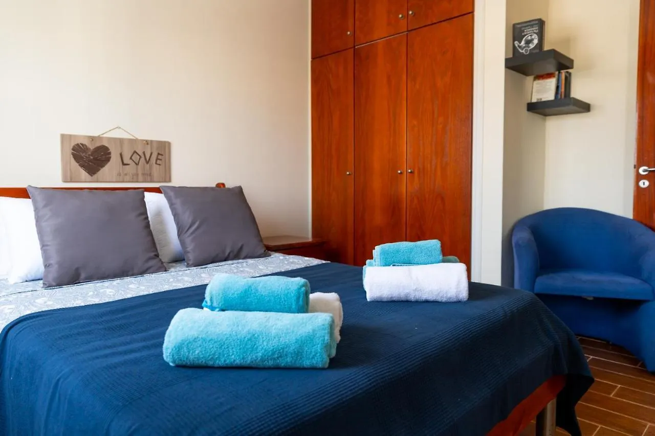 Stay Gold Feathers Apartment Айя-Напа